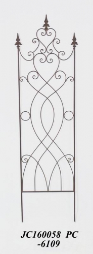 Decorative Wrought Iron Garden Stake Fence